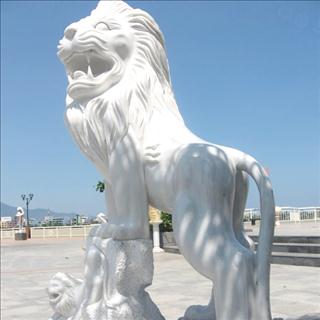 Sư tử đá mẫu 2